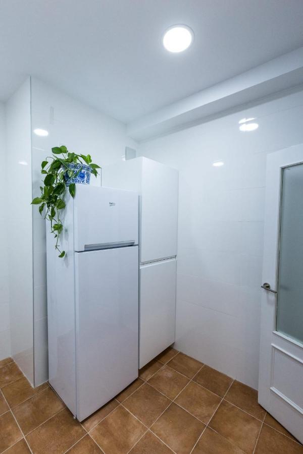 Espacioso Apartamento A Estrenar!! Casco Viejo Bilbao Exterior photo